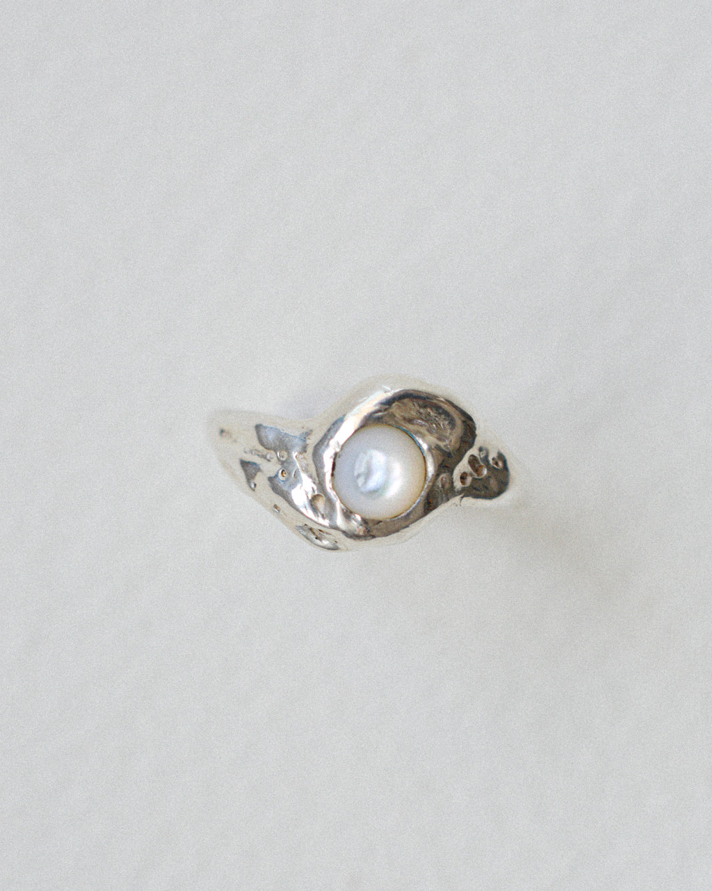 Wave Pearl Ring