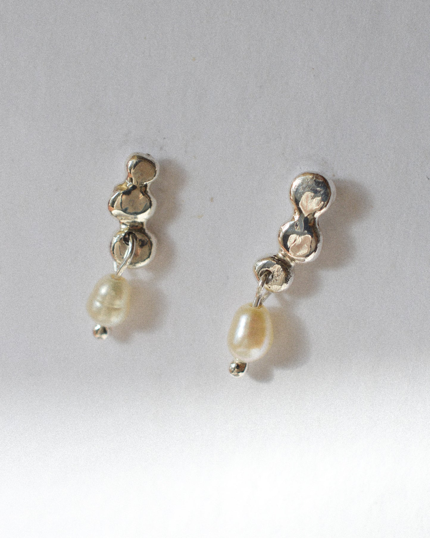 Drop Earrings - Pearl