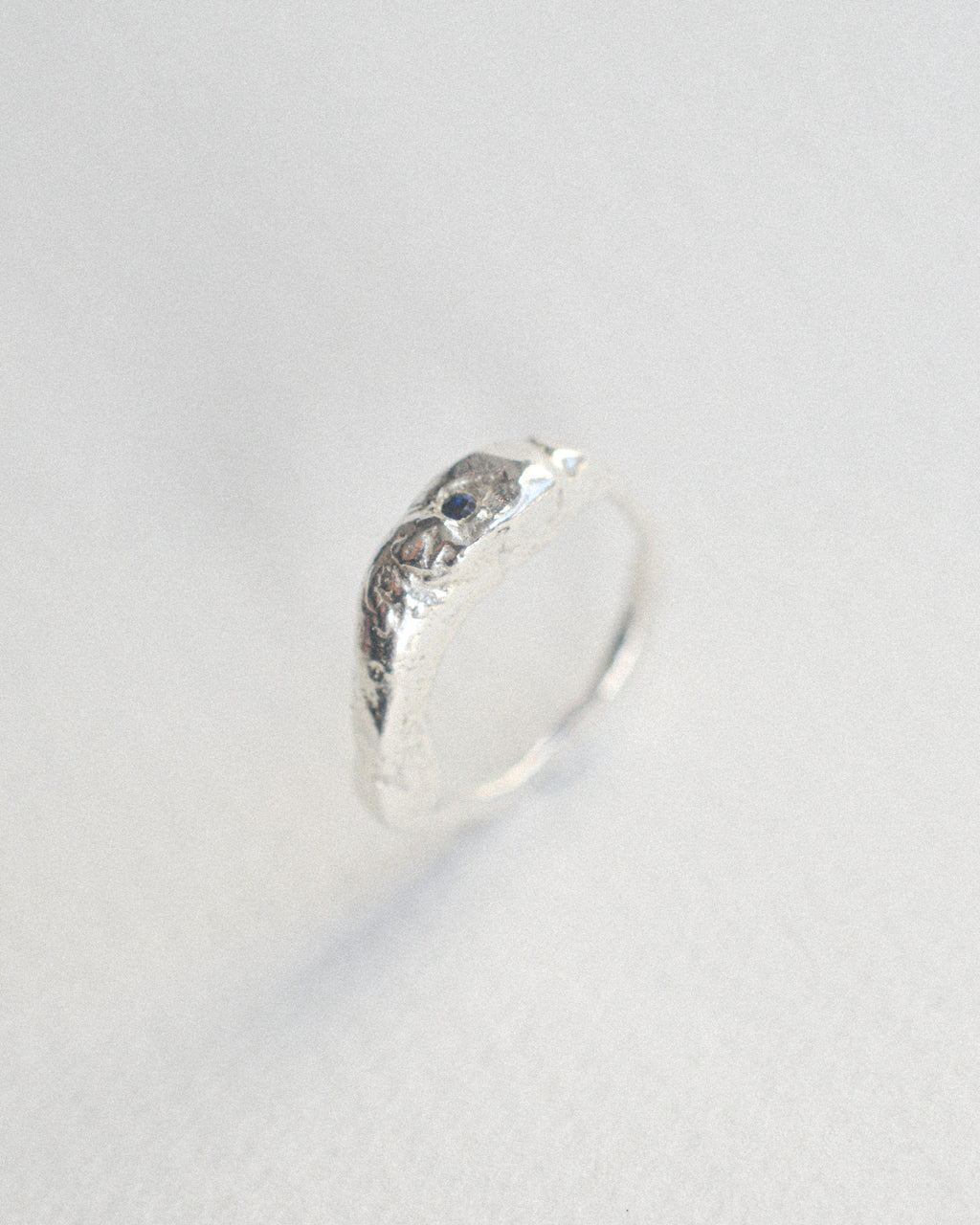 Chunky tiny sapphire ring